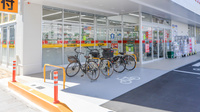 スギ薬局 呼続店の駐輪場