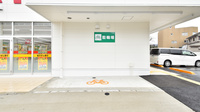 スギ薬局 勝山店の駐輪場