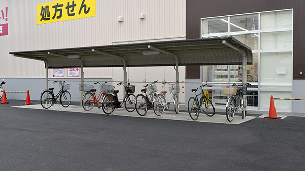 コスモス調剤薬局　伊奈平店の駐輪場