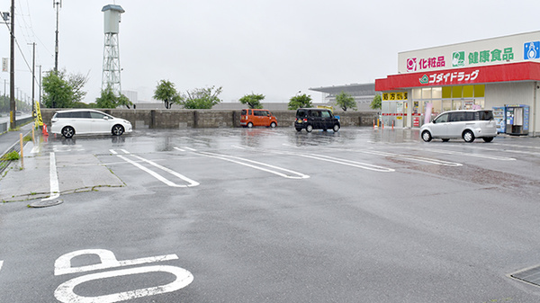ゴダイ薬局 城北新町店の駐車場