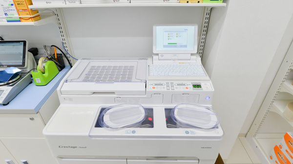 スギ薬局　前山店の調剤器具
