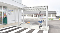 スギ薬局　金石店の駐輪場