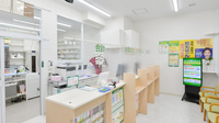 スギ薬局　新大阪東店の受付/カウンター