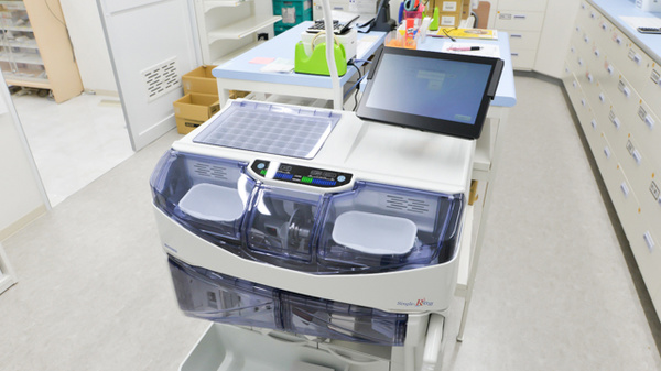 スギ薬局　新大阪東店の調剤器具