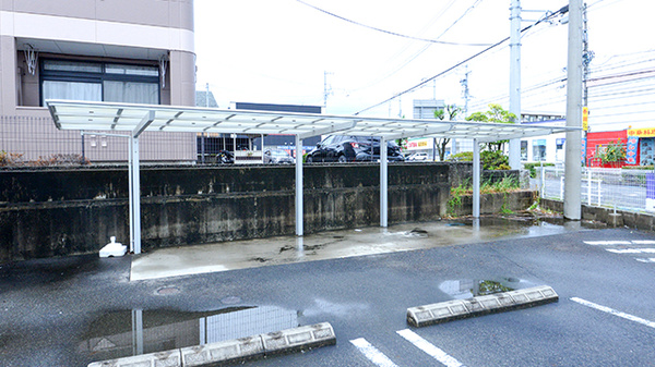調剤薬局ツルハドラッグ豊田前山店の駐輪場