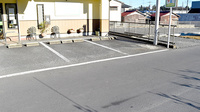 鈴木薬局 蓮田黒浜店の駐車場
