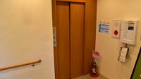 かえで薬局 八広店のエレベーター