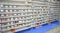 調剤薬局ツルハドラッグ東札幌店の薬棚