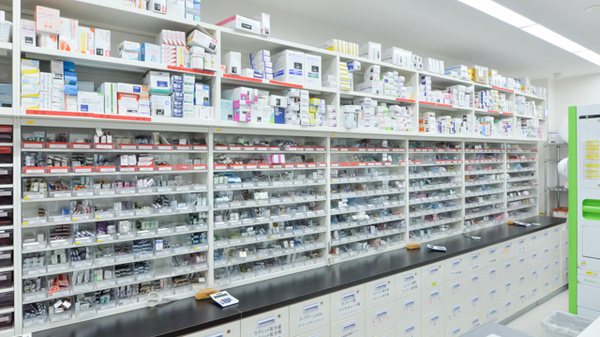 たんぽぽ薬局　武内病院店の薬棚