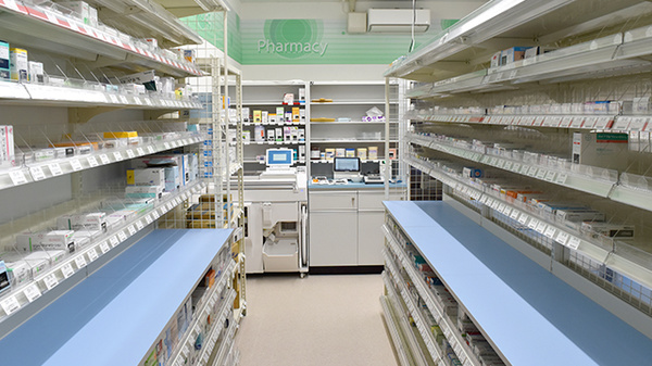 ドラッグセイムス館林薬局の調剤室