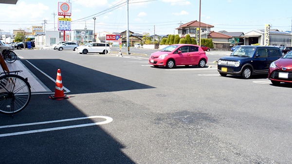 ププレひまわり薬局田ノ上店の駐車場