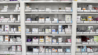 さつき薬局笠間店の薬棚