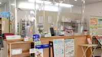 にじいろすみれ薬局の受付/カウンター