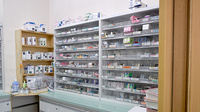 シダ薬局江別店の薬棚