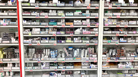 エール薬局　さんぽく店の薬棚