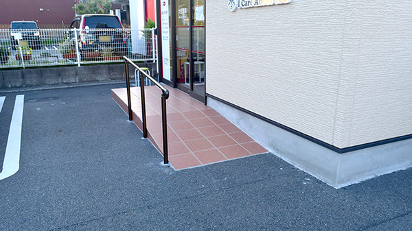 大信薬局下曽根店のバリアフリー設備