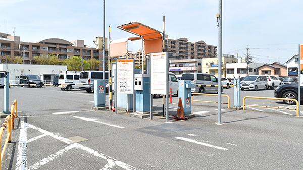 岡澤薬局　白井駅前店の駐車場