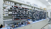 調剤薬局ツルハドラッグ東郷店の薬棚