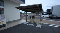 調剤薬局ツルハドラッグ東郷店の駐輪場