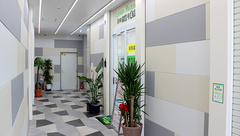 Amazing　Pharmacy　日の出通り薬局の外観