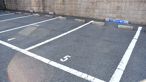 稗田みらい薬局の駐車場