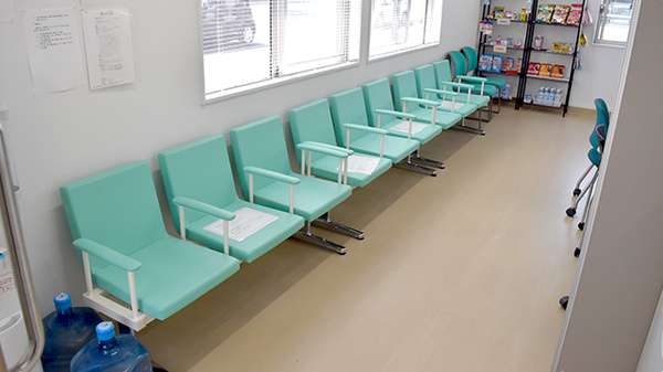 グリーンファーマシーの待合スペース