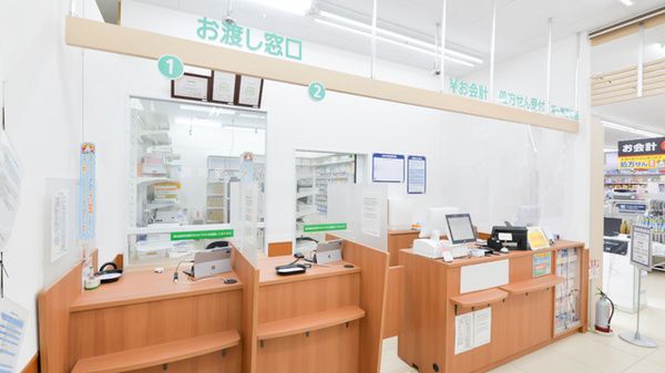 薬局くすりの福太郎　船橋古作店の受付/カウンター