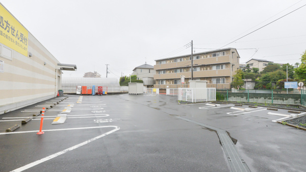 薬局くすりの福太郎　船橋古作店の駐車場