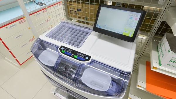 スギ薬局 三田三輪店の調剤器具