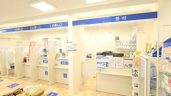 クオール薬局 本庄早稲田店の受付/カウンター