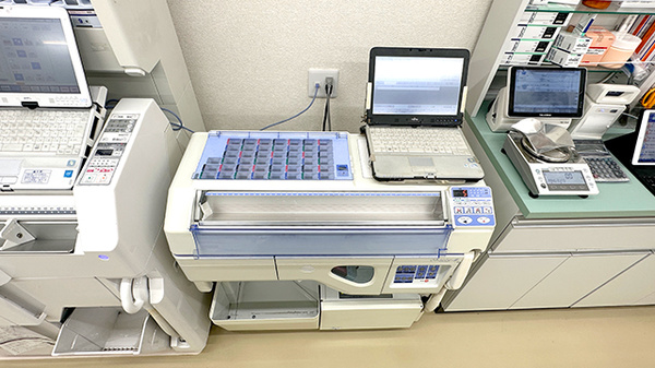 中央薬局宿根店の調剤器具