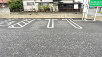 中央薬局宿根店の駐車場