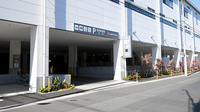 クオール薬局 ブランチ調布店の駐車場