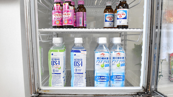 メッツ柳都薬局の飲食物
