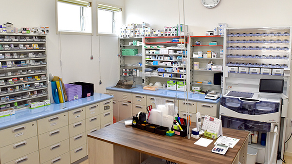 かえる薬局篠原駅前店の調剤室