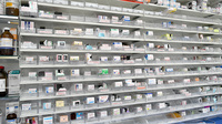 ドラッグイレブン薬局　大東店の薬棚