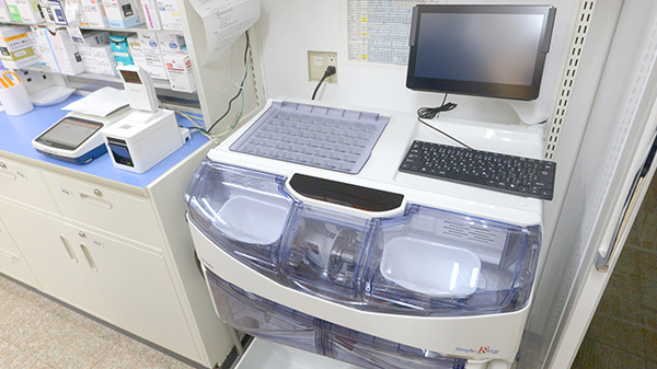 調剤薬局ツルハドラッグ西町北店の調剤器具