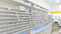 スギ薬局　太平通店の薬棚