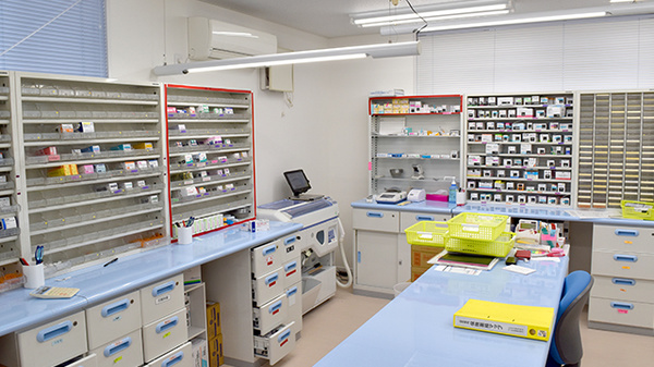 コスモ調剤薬局ひのき町店の調剤室