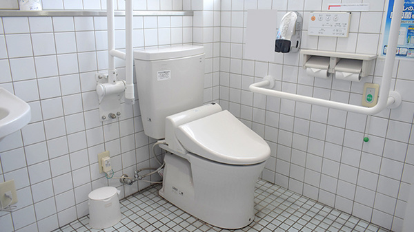 ドラッグストアエース興南町薬局のお手洗い