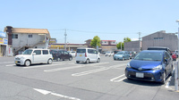 ドラッグストアエース興南町薬局の駐車場