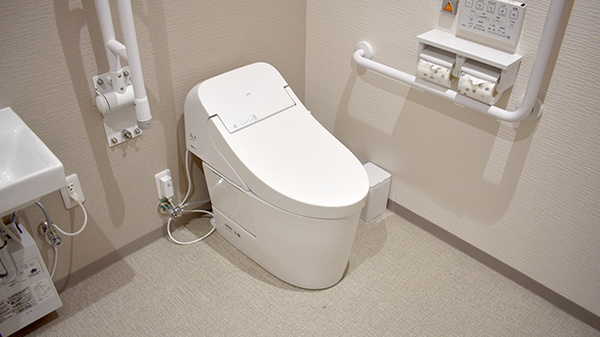 くまがやコミュニティ薬局のお手洗い