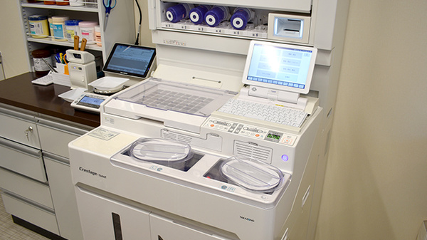 くまがやコミュニティ薬局の調剤器具
