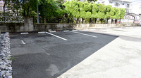いろは薬局の駐車場