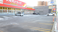 調剤薬局ツルハドラッグ苫小牧音羽店の駐車場