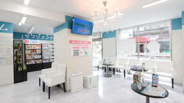 薬局日本メディカルシステム 武庫之荘店の待合スペース