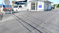 マリーン薬局　関店の駐車場