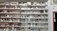 アイン薬局静和記念病院店の薬棚