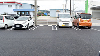ミドリ薬局 小牧久保一色店の駐車場