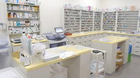 プラザ薬局 ＪＲ総持寺店の調剤室
